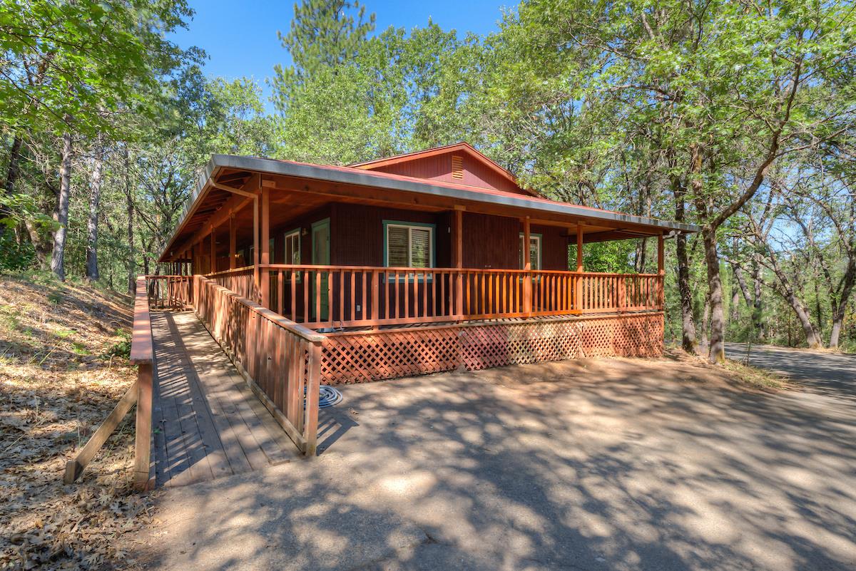 Detail Gallery Image 2 of 68 For 12896 Rices Crossing Rd, Oregon House,  CA 95962 - 5 Beds | 4 Baths