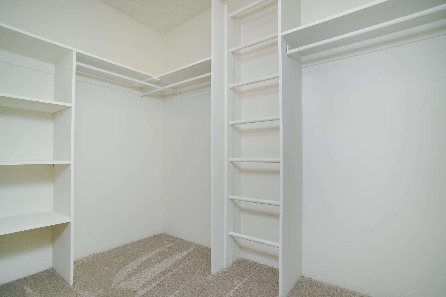 Detail Gallery Image 21 of 40 For 401 Dunbarton Cir, Sacramento,  CA 95825 - 3 Beds | 2 Baths