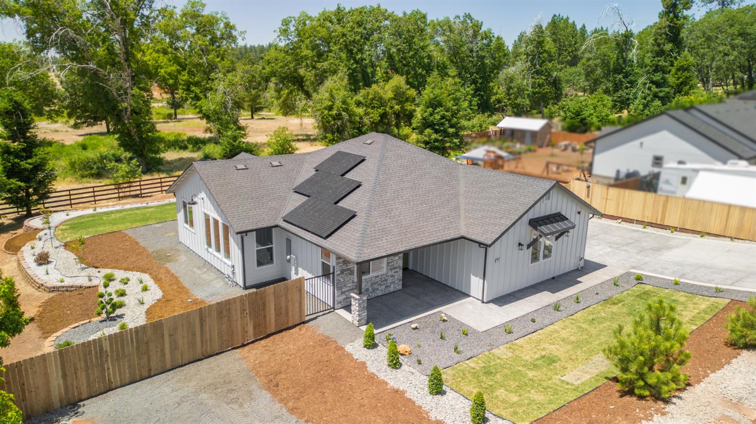 Detail Gallery Image 11 of 94 For 6673 Shay Ln, Paradise,  CA 95969 - 3 Beds | 2 Baths