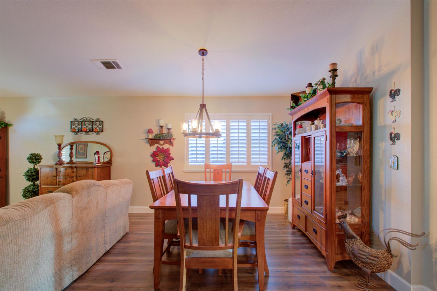 Detail Gallery Image 10 of 57 For 1320 Fairway Dr, Atwater,  CA 95301 - 3 Beds | 2 Baths