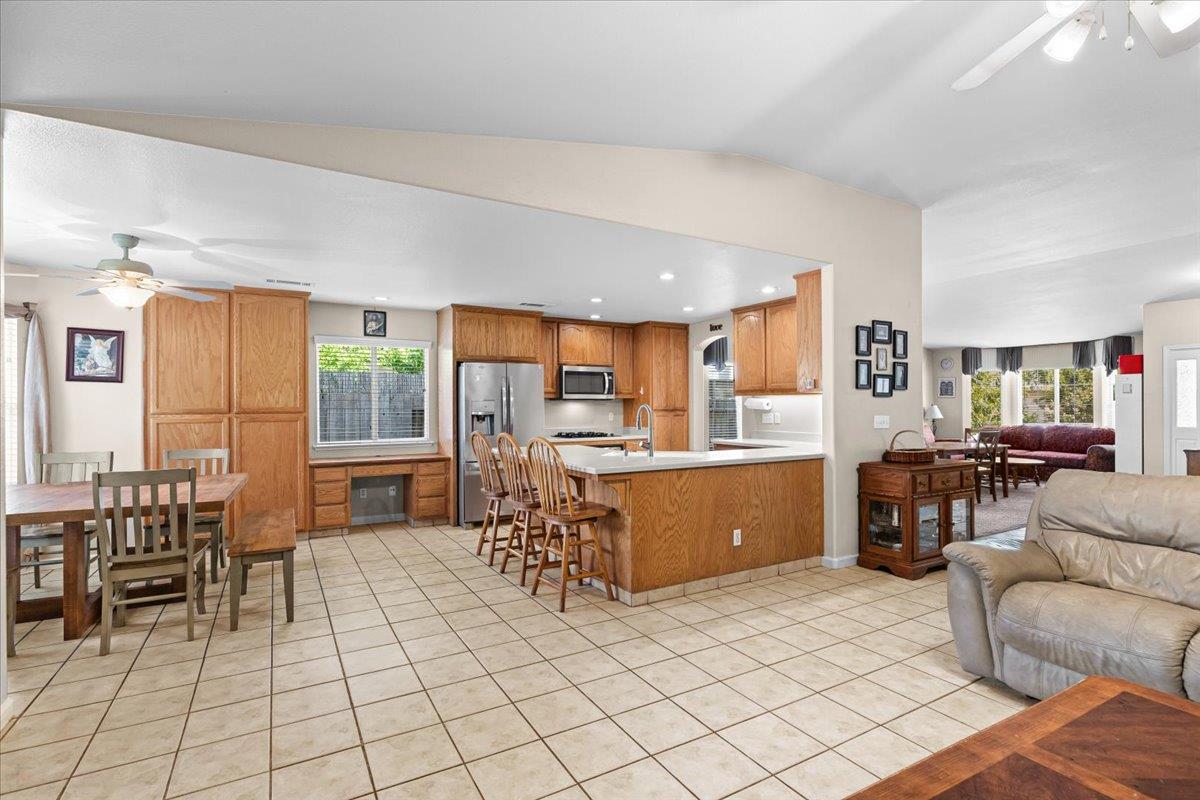 Detail Gallery Image 20 of 34 For 2812 Wind River Ct, Modesto,  CA 95356 - 4 Beds | 2 Baths