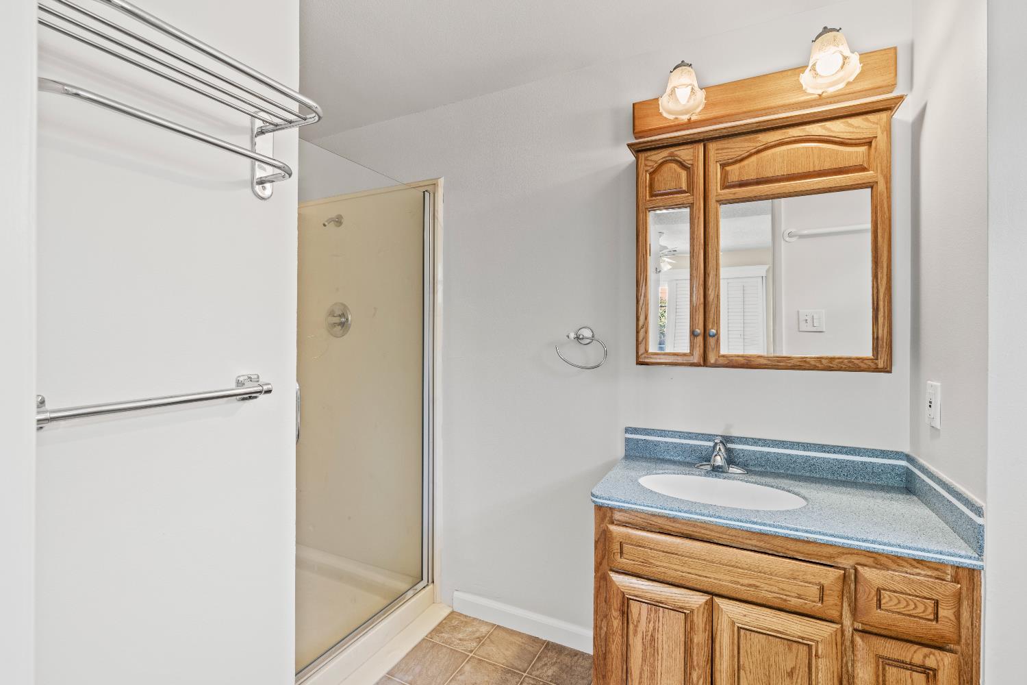 Detail Gallery Image 16 of 27 For 10137 La Gloria Way, Rancho Cordova,  CA 95670 - 3 Beds | 2 Baths