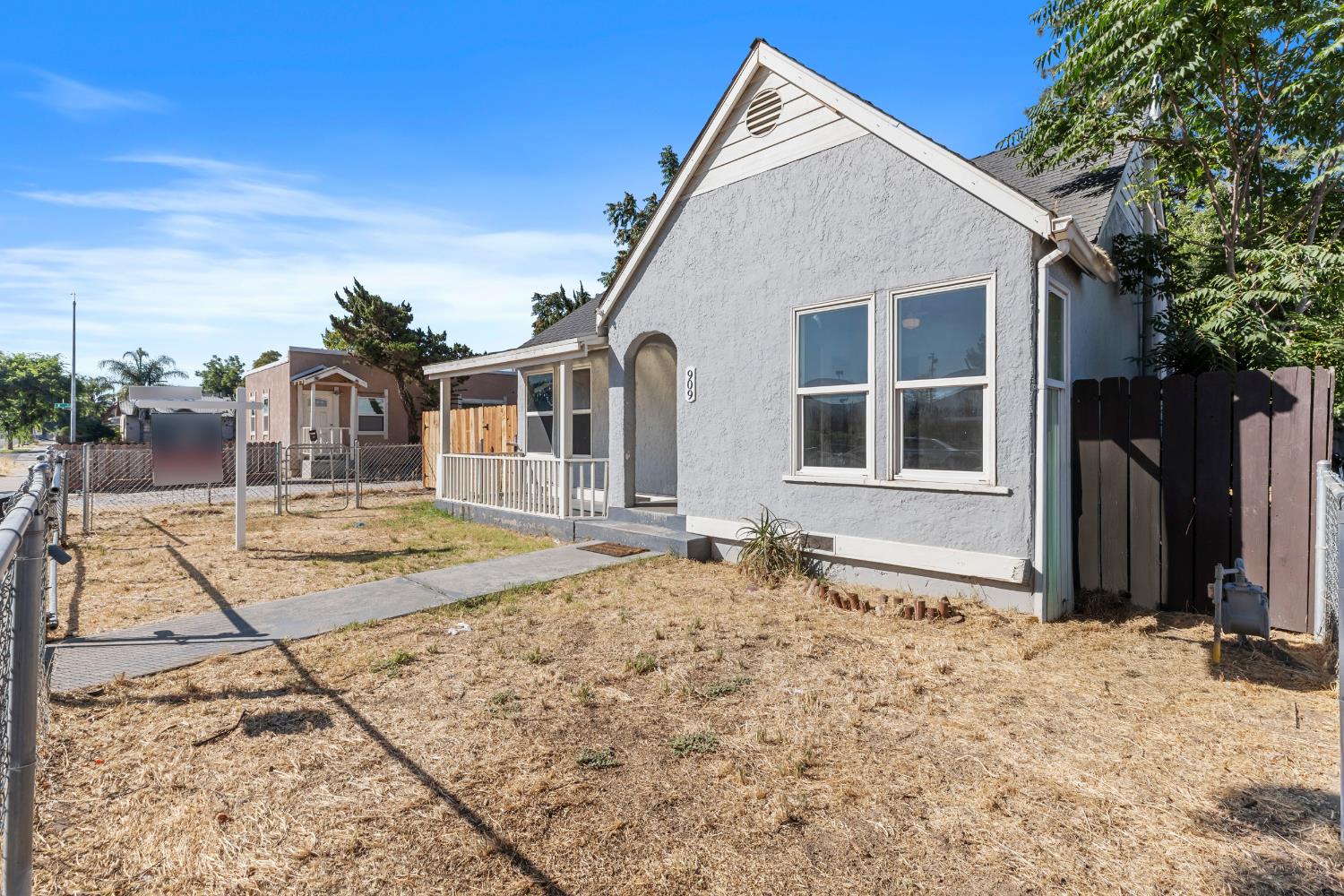Detail Gallery Image 3 of 27 For 909 3rd St, Modesto,  CA 95351 - 2 Beds | 1 Baths