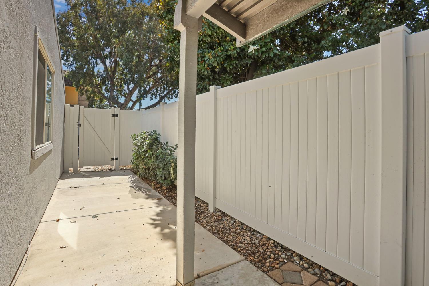 Detail Gallery Image 17 of 31 For 201 Woodrow Ave #20,  Modesto,  CA 95350 - 2 Beds | 1 Baths