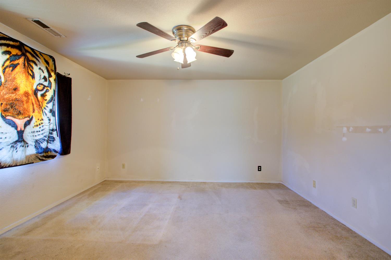 Detail Gallery Image 18 of 43 For 140 Watertown Dr, Merced,  CA 95341 - 3 Beds | 2 Baths