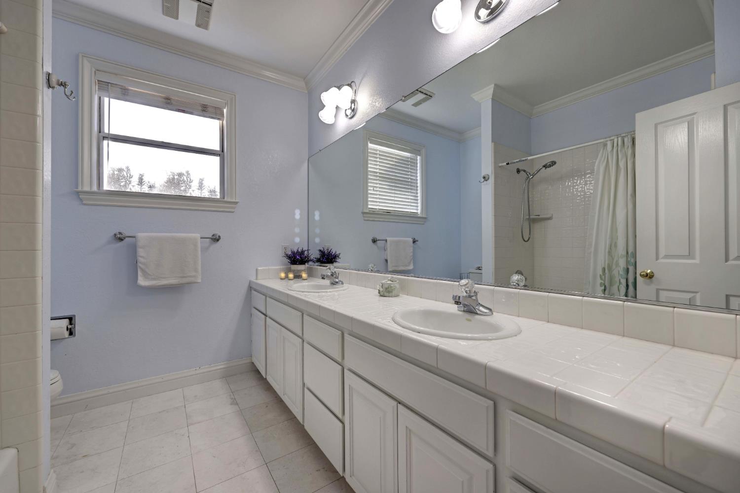 Detail Gallery Image 38 of 57 For 9065 Approach Ct, Fair Oaks,  CA 95628 - 4 Beds | 3 Baths