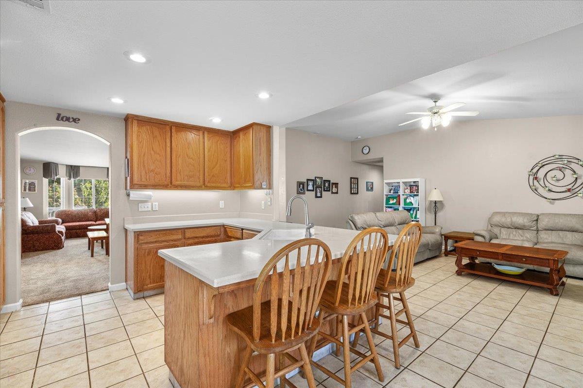 Detail Gallery Image 11 of 34 For 2812 Wind River Ct, Modesto,  CA 95356 - 4 Beds | 2 Baths
