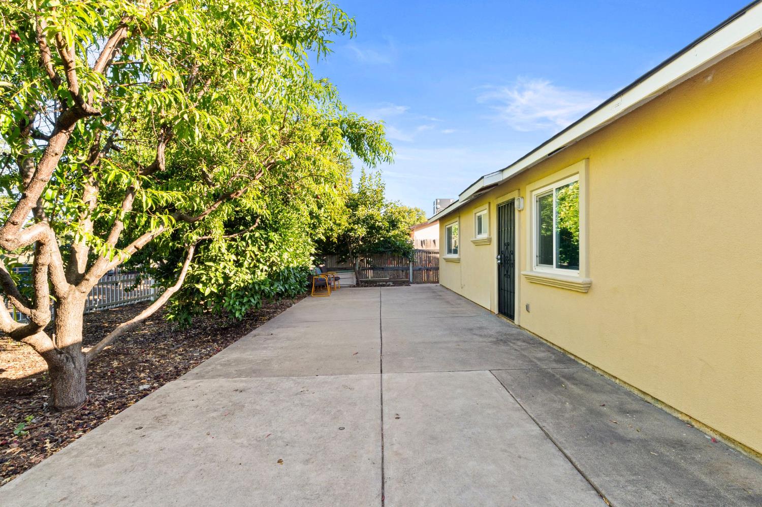Detail Gallery Image 8 of 43 For 7346 Holbrook Way, North Highlands,  CA 95660 - 3 Beds | 1 Baths