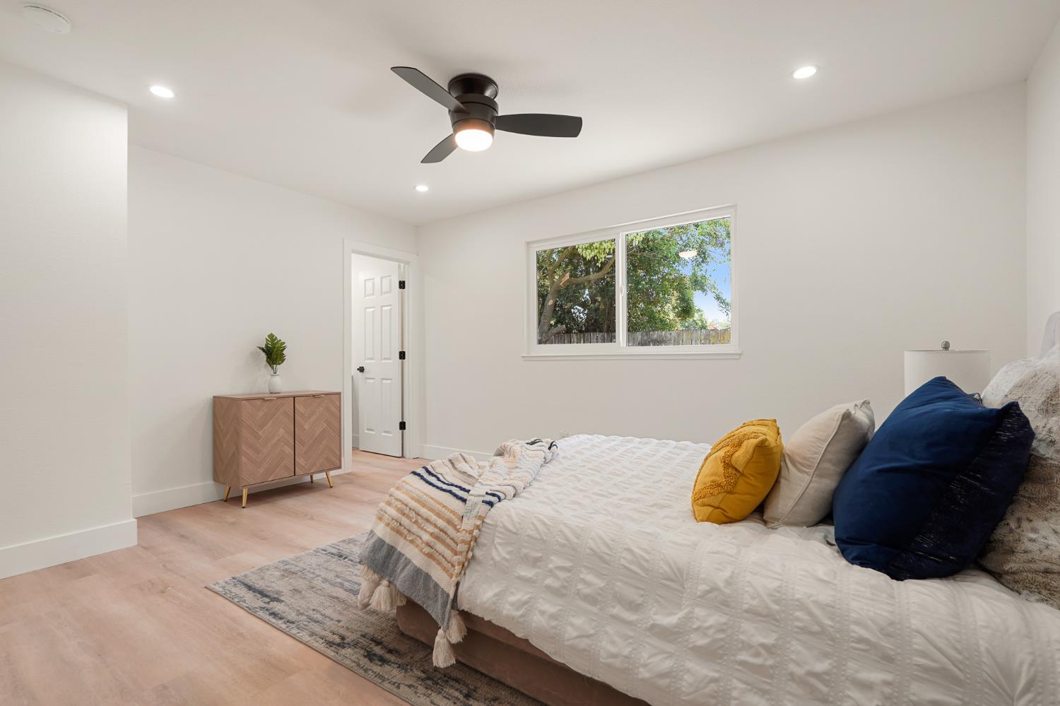 Detail Gallery Image 17 of 48 For 9311 Sundance Ln, Stockton,  CA 95210 - 4 Beds | 2 Baths