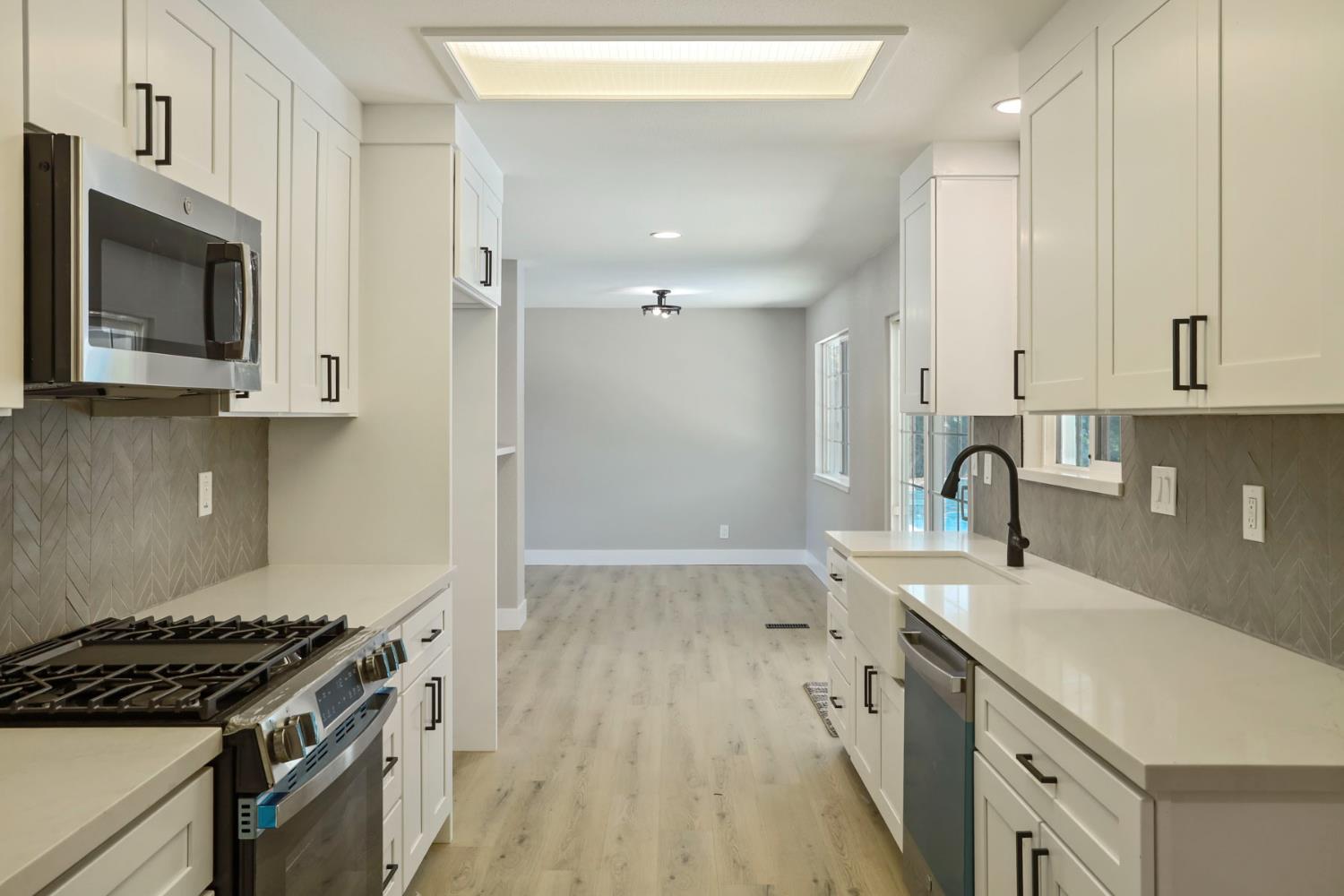 Detail Gallery Image 22 of 51 For 1056 Maria Dr, Oakdale,  CA 95361 - 3 Beds | 2 Baths