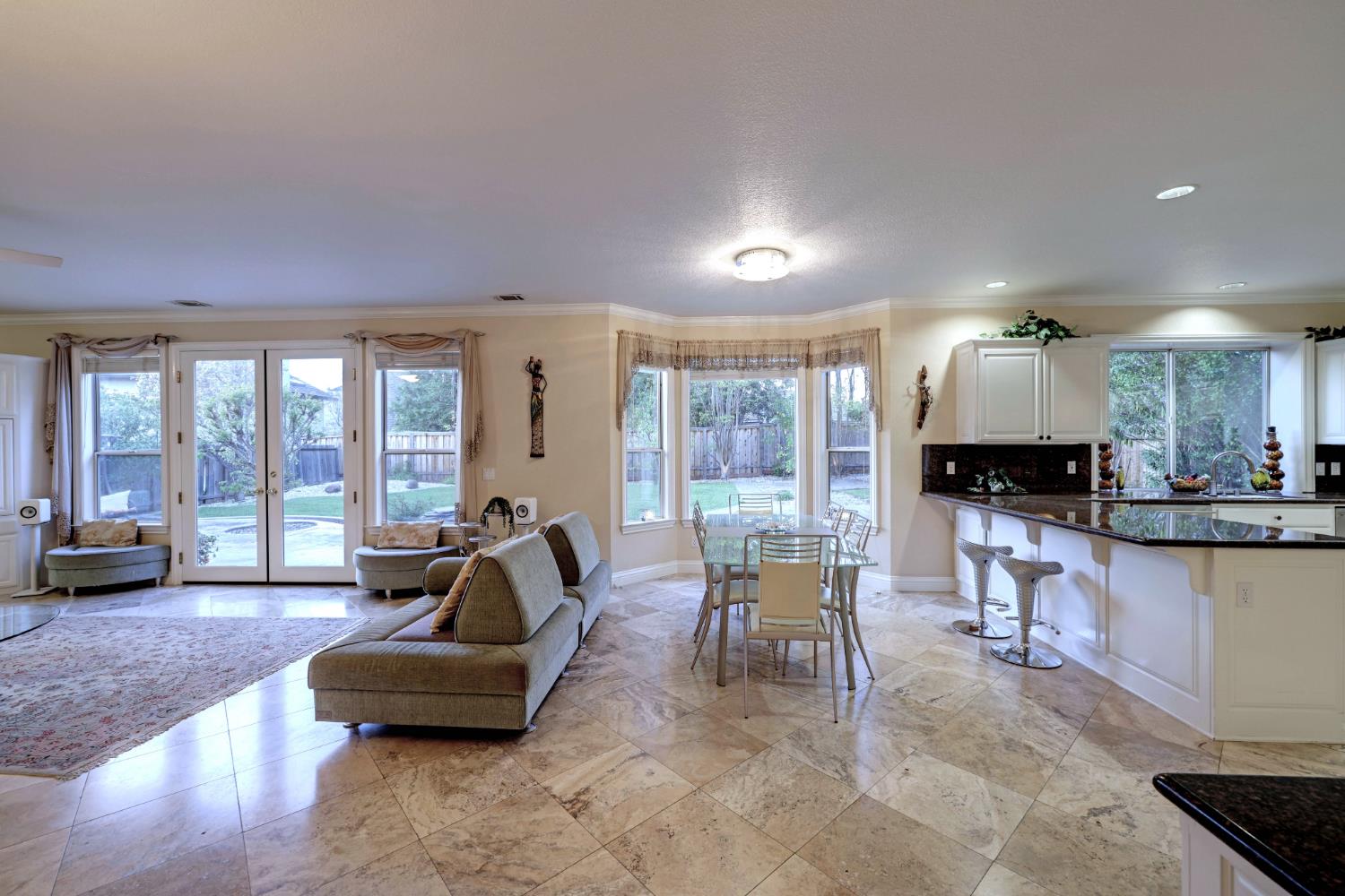 Detail Gallery Image 21 of 57 For 9065 Approach Ct, Fair Oaks,  CA 95628 - 4 Beds | 3 Baths