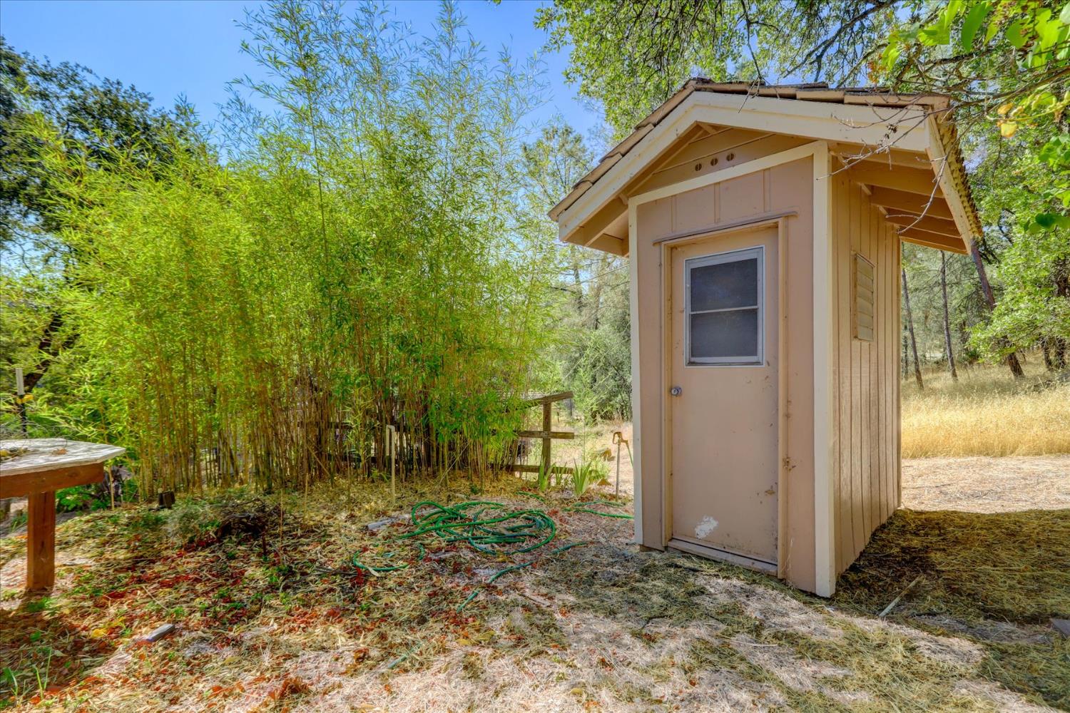 Detail Gallery Image 38 of 53 For 19119 John Born Rd, Penn Valley,  CA 95946 - 3 Beds | 2 Baths