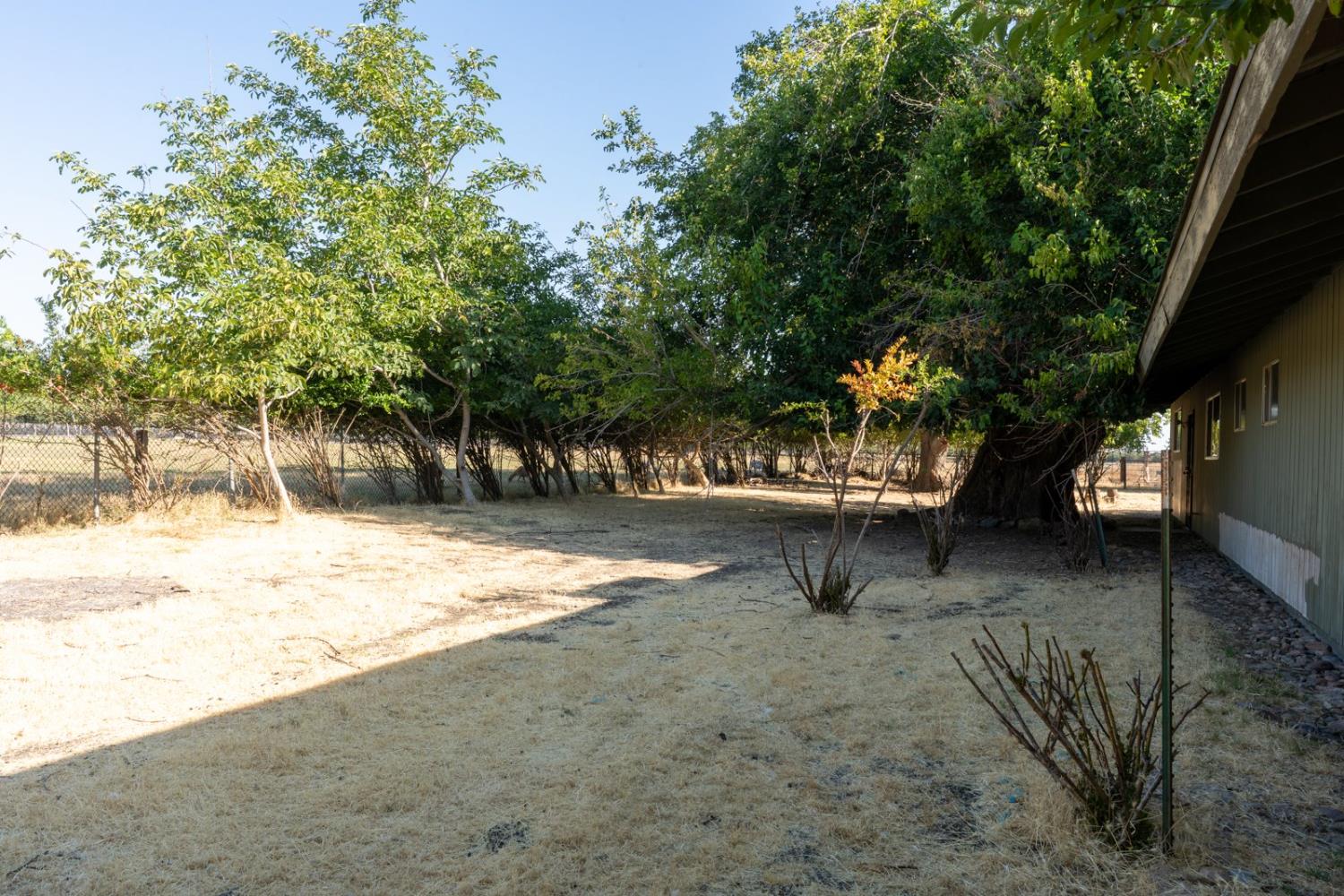 Detail Gallery Image 43 of 65 For 45660 Shain Ave, Dos Palos,  CA 93620 - 2 Beds | 2 Baths