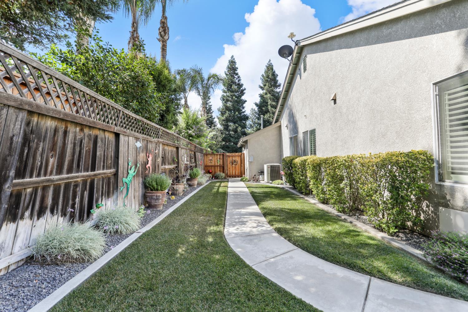 Detail Gallery Image 34 of 38 For 2545 Rose Hill Ln, Riverbank,  CA 95367 - 4 Beds | 2/1 Baths