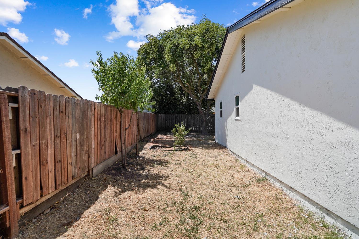 Detail Gallery Image 37 of 48 For 9311 Sundance Ln, Stockton,  CA 95210 - 4 Beds | 2 Baths