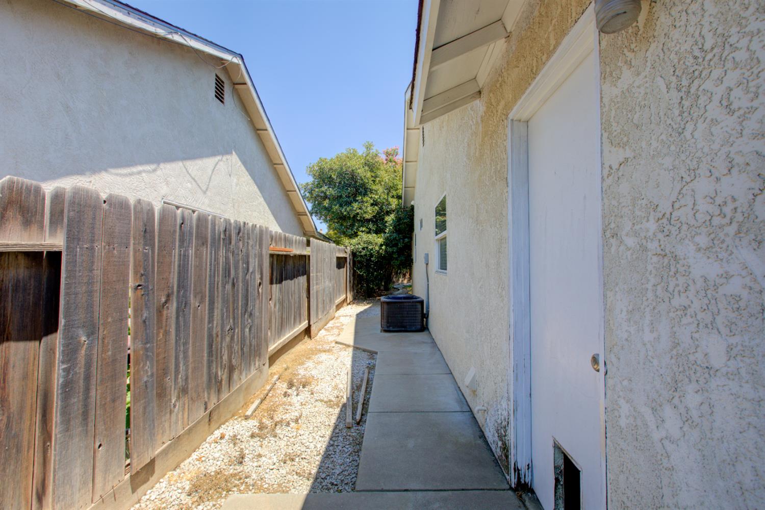 Detail Gallery Image 33 of 43 For 140 Watertown Dr, Merced,  CA 95341 - 3 Beds | 2 Baths