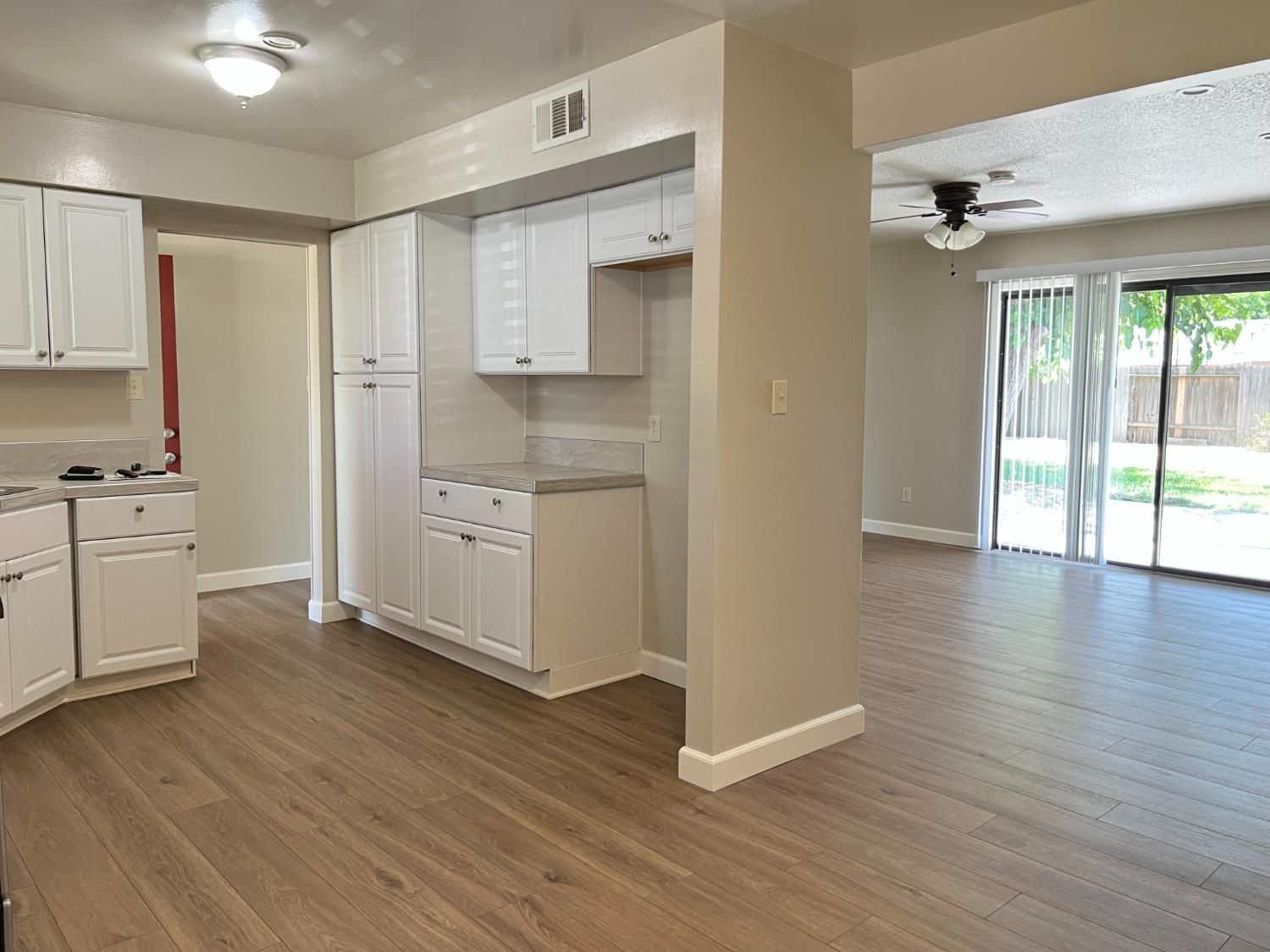 Detail Gallery Image 6 of 15 For 5730 Pearson Ave, Loomis,  CA 95650 - 3 Beds | 2 Baths