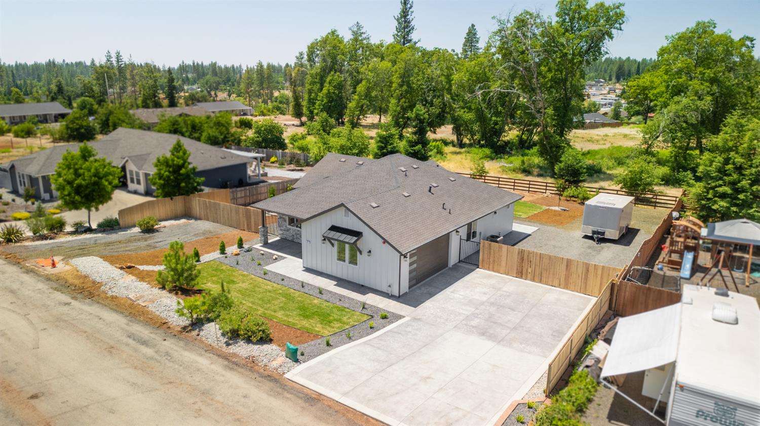 Detail Gallery Image 2 of 94 For 6673 Shay Ln, Paradise,  CA 95969 - 3 Beds | 2 Baths