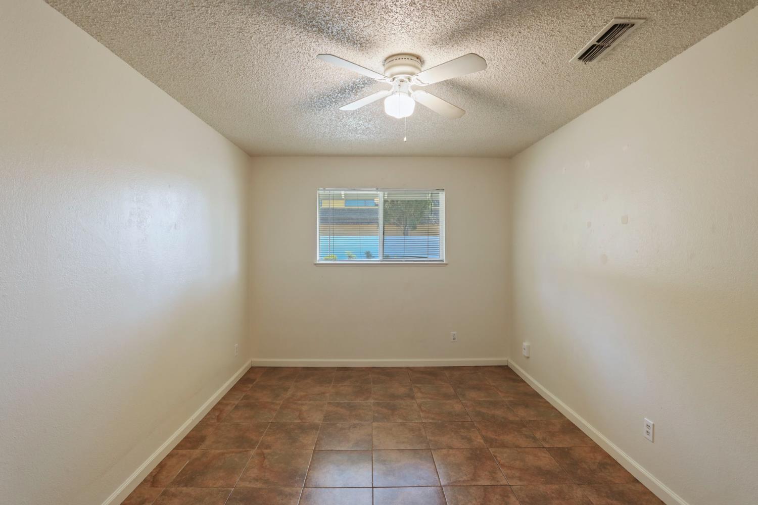 Detail Gallery Image 26 of 31 For 201 Woodrow Ave #20,  Modesto,  CA 95350 - 2 Beds | 1 Baths