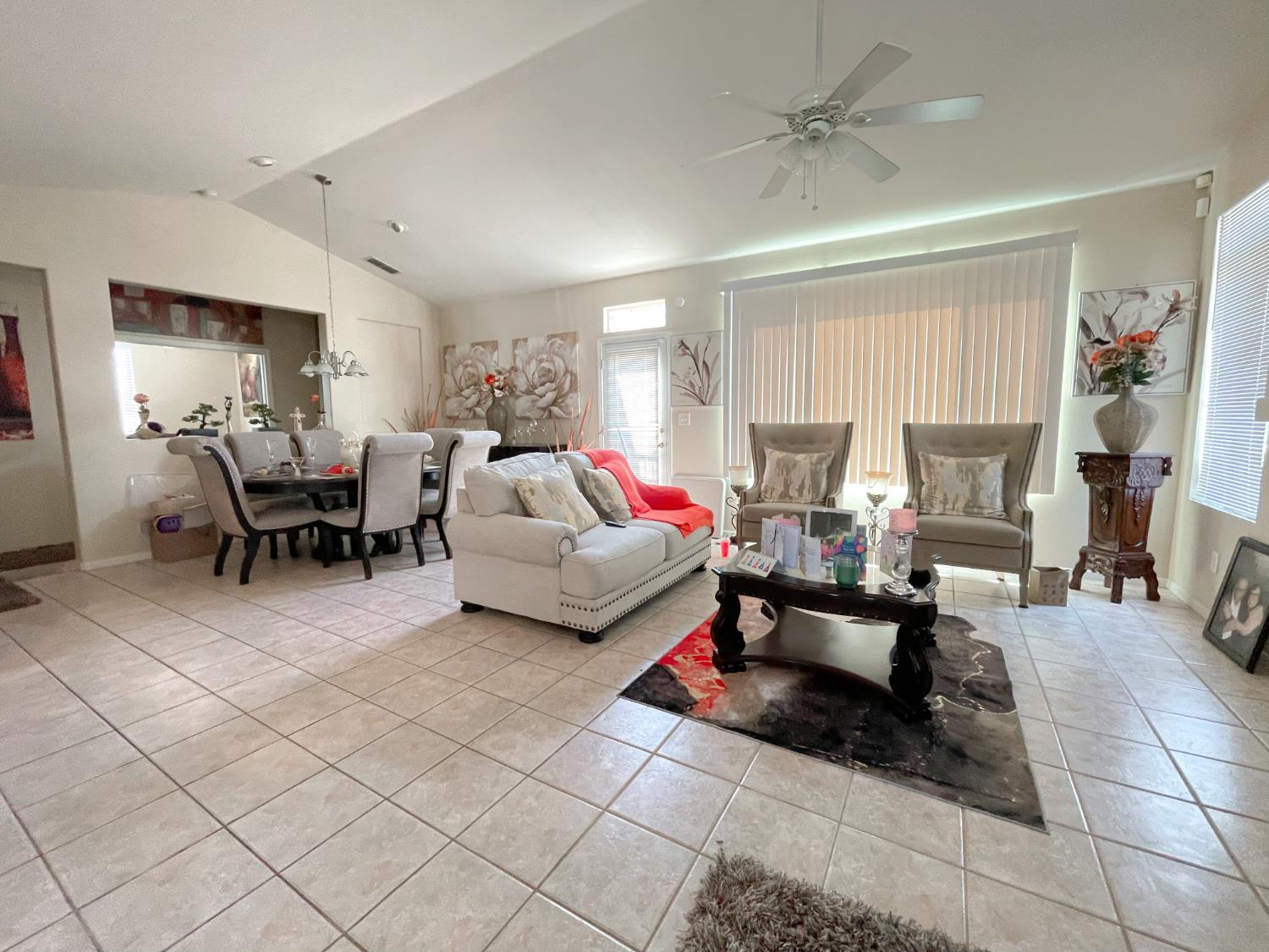 Detail Gallery Image 5 of 13 For 204 Martin Eden Ct, Pittsburg,  CA 94565 - 4 Beds | 2 Baths