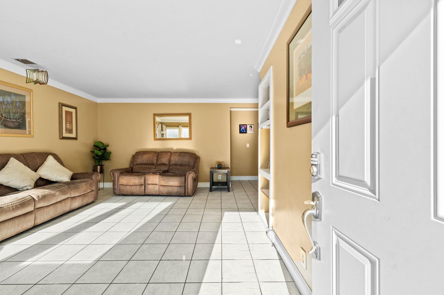 Detail Gallery Image 18 of 43 For 7346 Holbrook Way, North Highlands,  CA 95660 - 3 Beds | 1 Baths