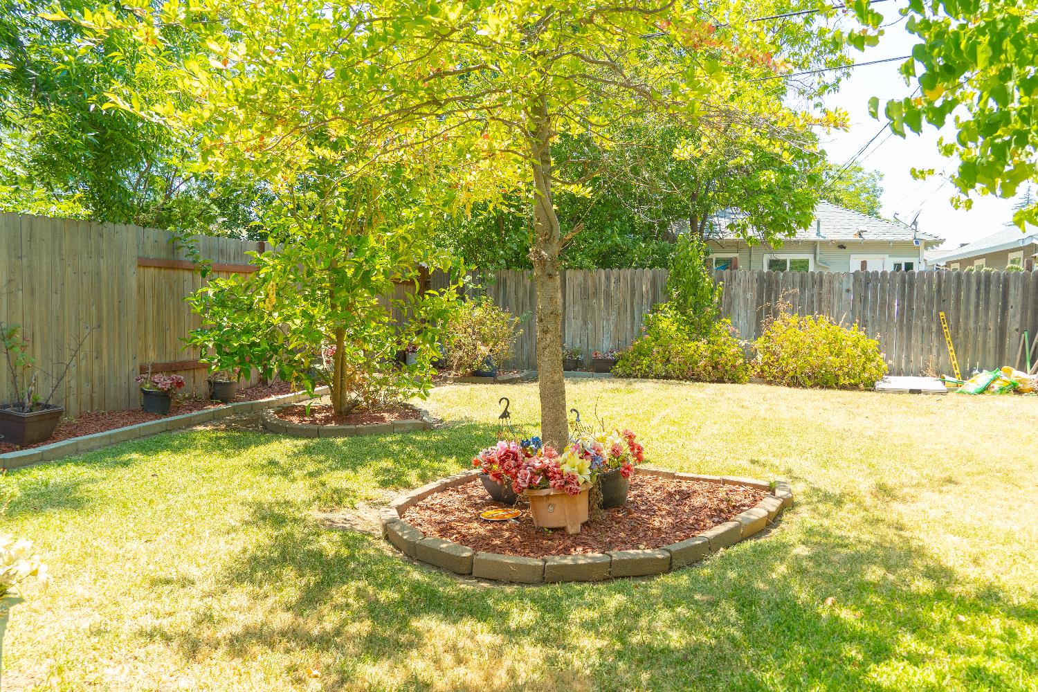 Detail Gallery Image 52 of 52 For 3340 43rd St, Sacramento,  CA 95817 - 3 Beds | 1 Baths