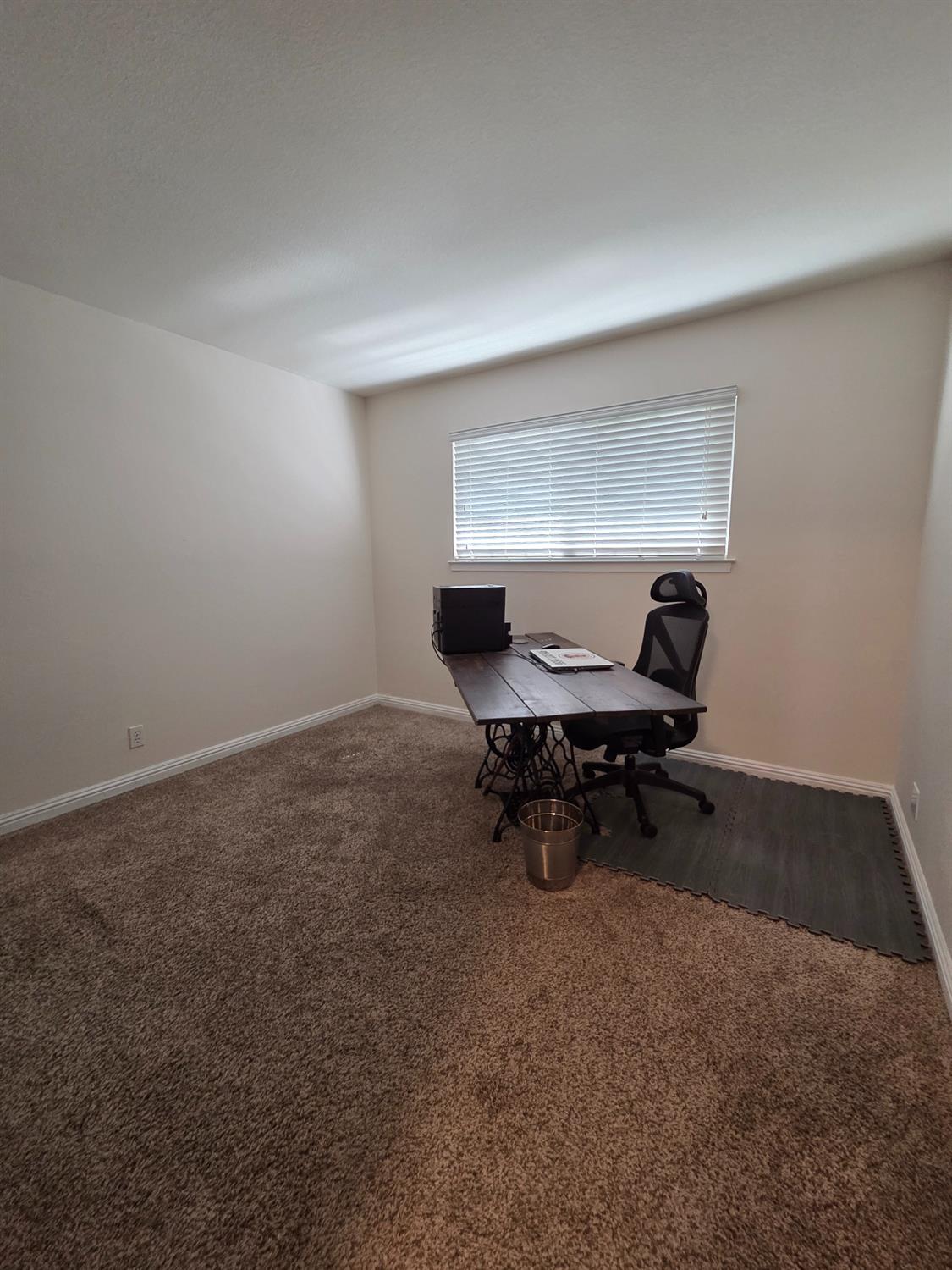 Detail Gallery Image 21 of 34 For 5710 Parkoaks Dr, Carmichael,  CA 95608 - 3 Beds | 1/1 Baths