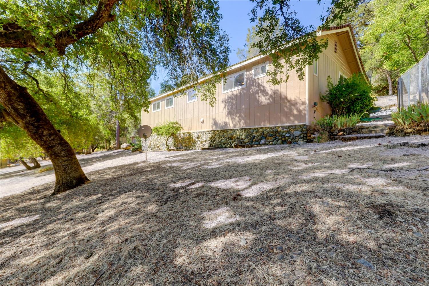 Detail Gallery Image 48 of 53 For 19119 John Born Rd, Penn Valley,  CA 95946 - 3 Beds | 2 Baths