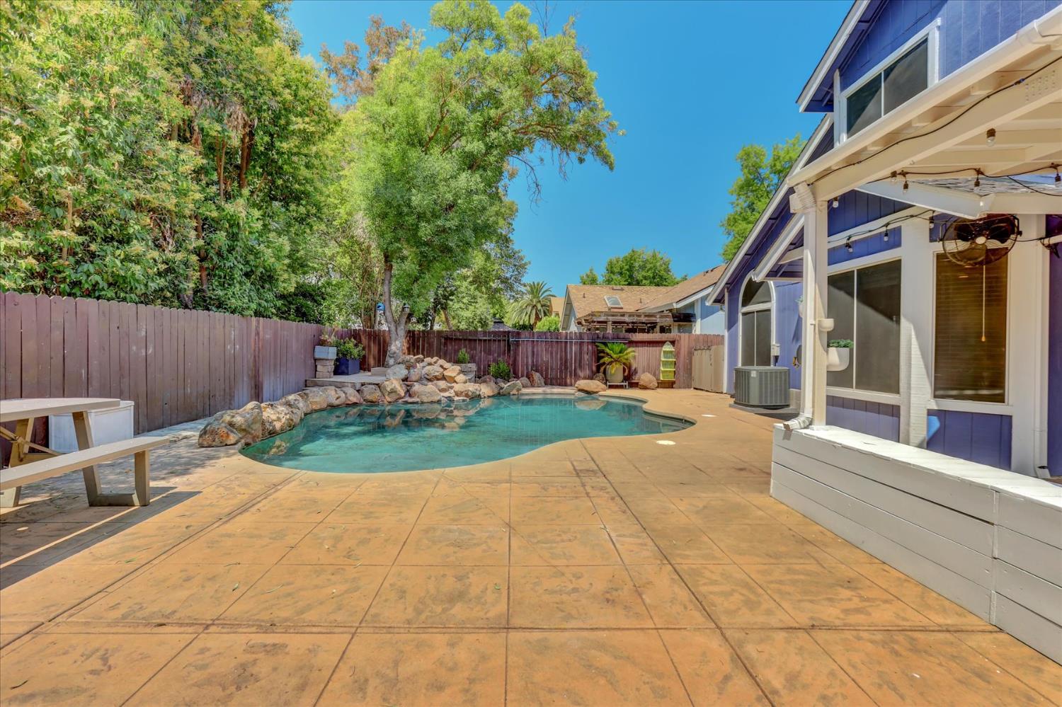 Detail Gallery Image 61 of 85 For 5809 Laguna Quail Way, Elk Grove,  CA 95758 - 4 Beds | 3 Baths