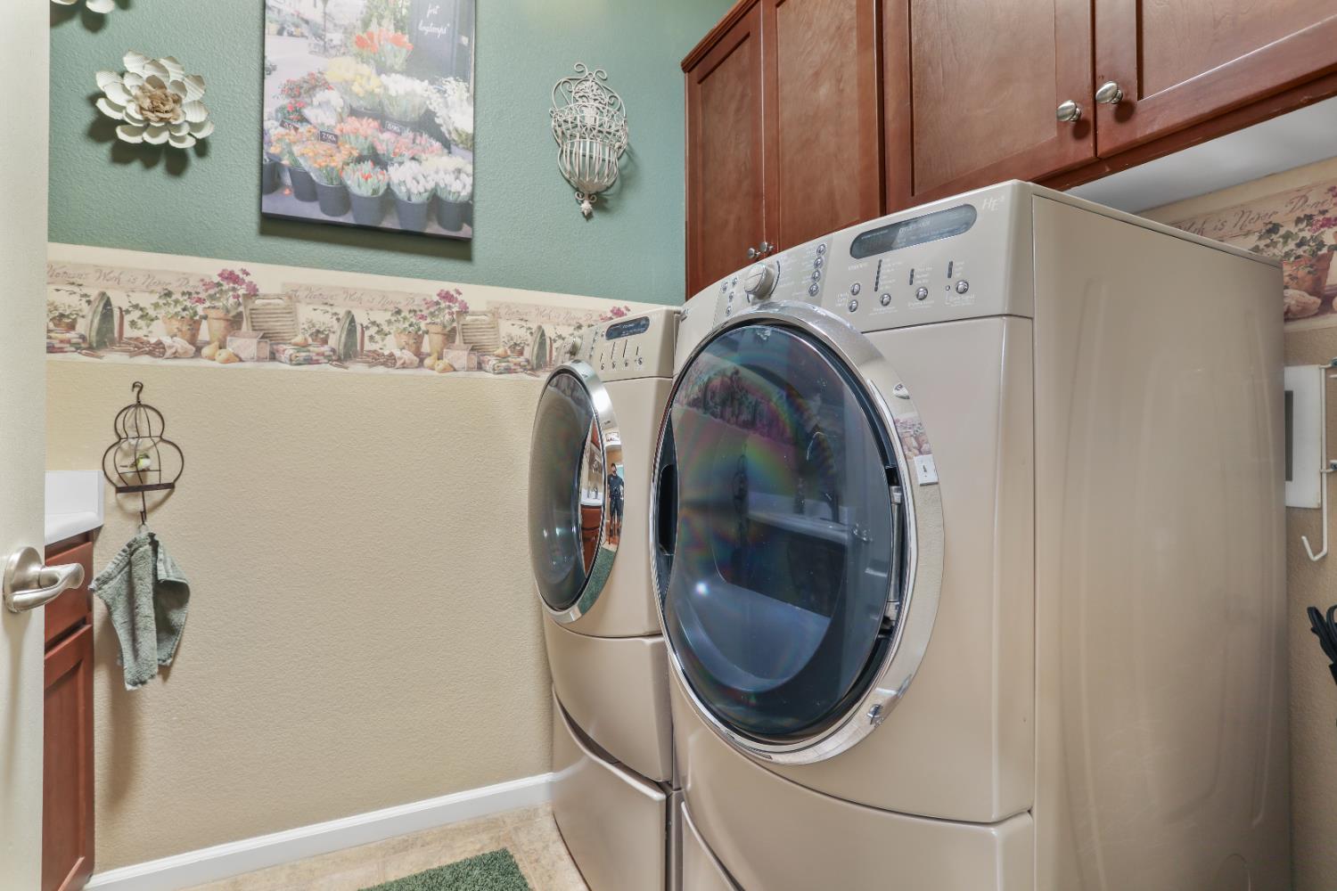 Detail Gallery Image 21 of 38 For 2545 Rose Hill Ln, Riverbank,  CA 95367 - 4 Beds | 2/1 Baths