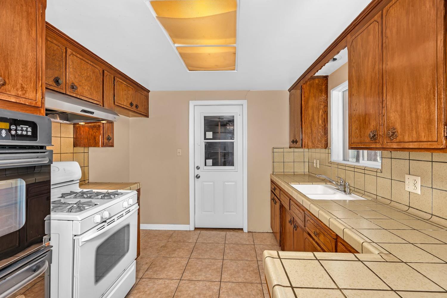 Detail Gallery Image 19 of 65 For 45660 Shain Ave, Dos Palos,  CA 93620 - 2 Beds | 2 Baths