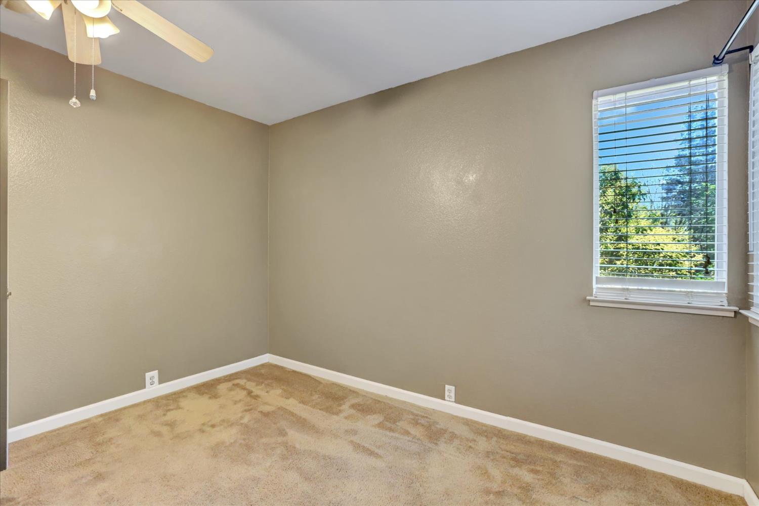 Detail Gallery Image 41 of 85 For 5809 Laguna Quail Way, Elk Grove,  CA 95758 - 4 Beds | 3 Baths