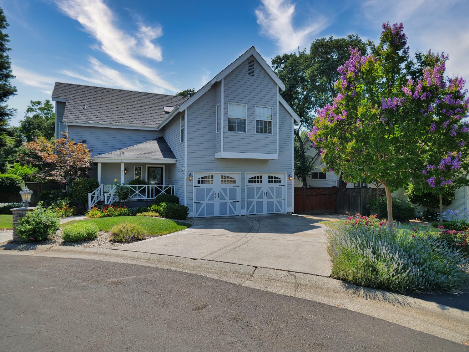 Detail Gallery Image 1 of 37 For 9736 Snowberry Way, Orangevale,  CA 95662 - 4 Beds | 2/1 Baths