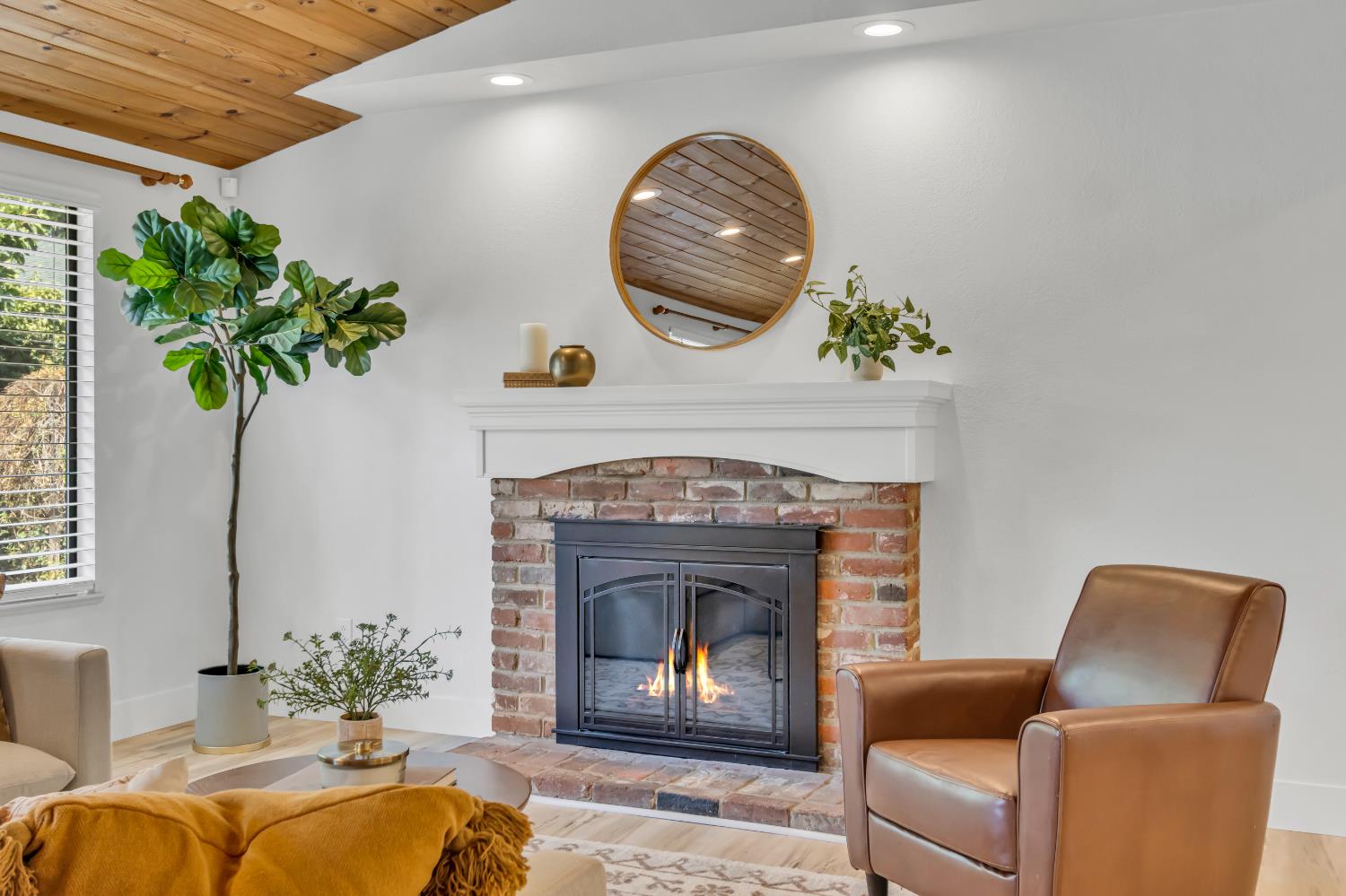 Detail Gallery Image 12 of 60 For 5019 Bowman Oaks, Carmichael,  CA 95608 - 3 Beds | 2 Baths