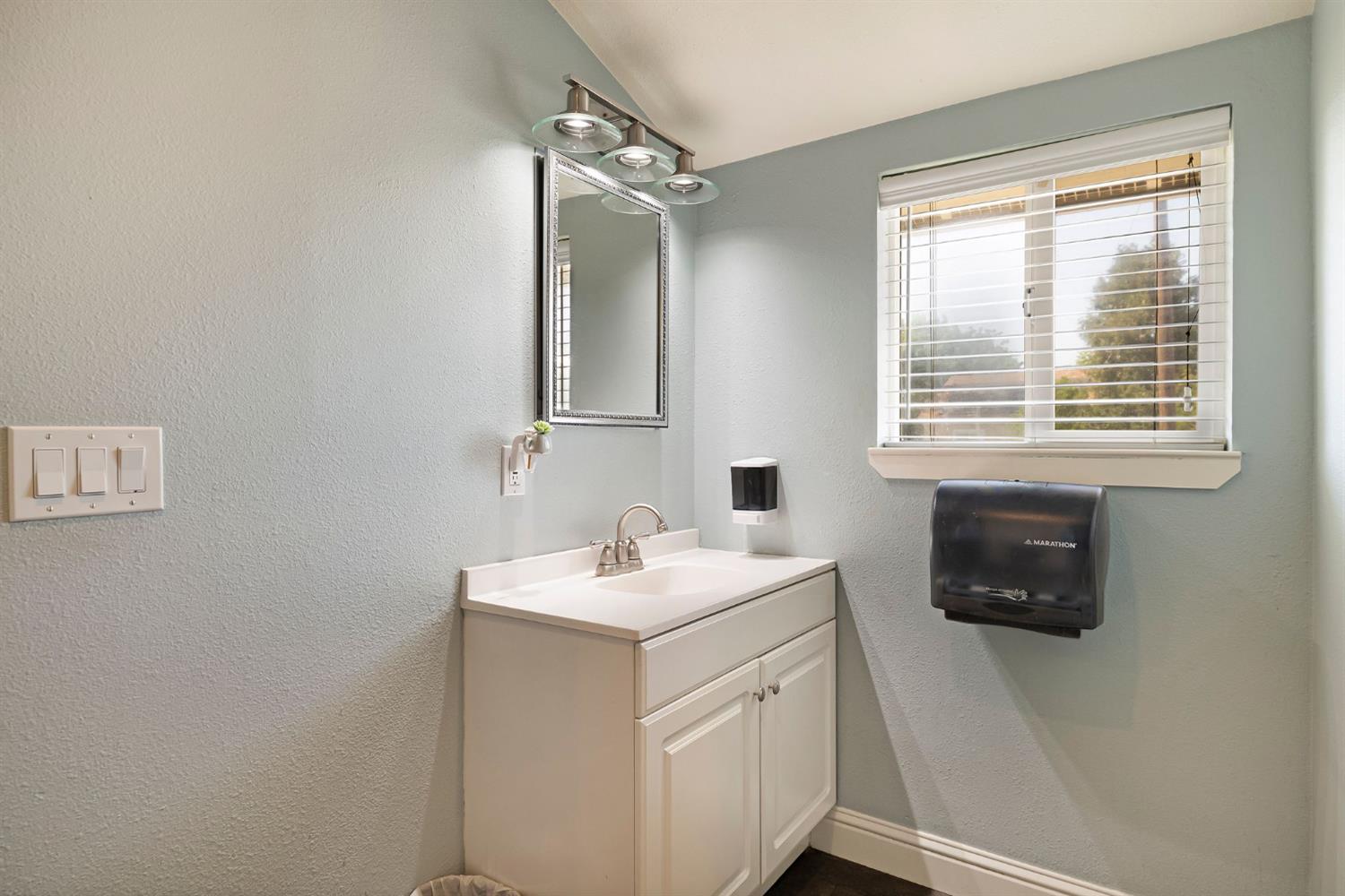 Detail Gallery Image 28 of 89 For 870 Vermont St, Gridley,  CA 95948 - 5 Beds | 3/1 Baths