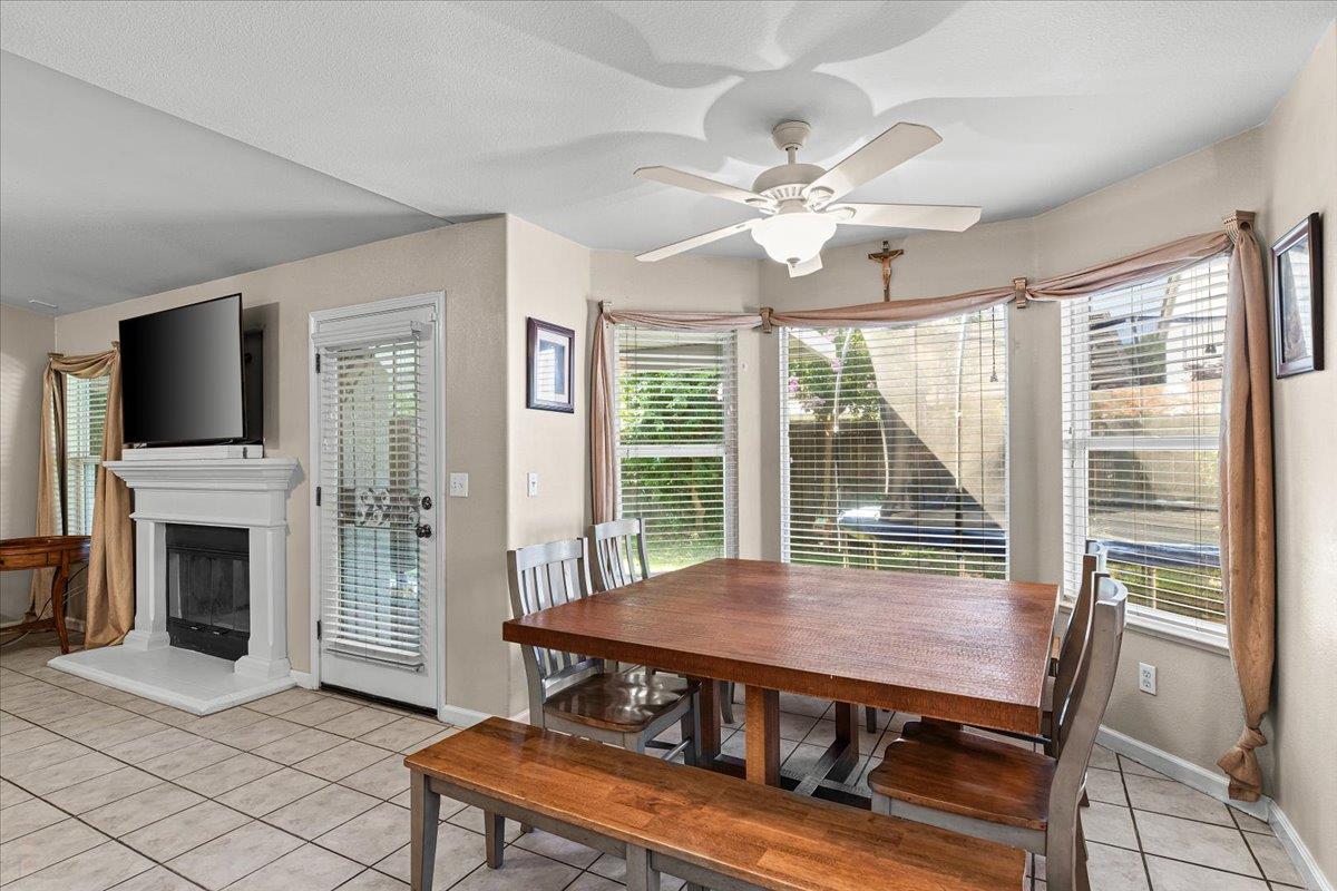 Detail Gallery Image 17 of 34 For 2812 Wind River Ct, Modesto,  CA 95356 - 4 Beds | 2 Baths