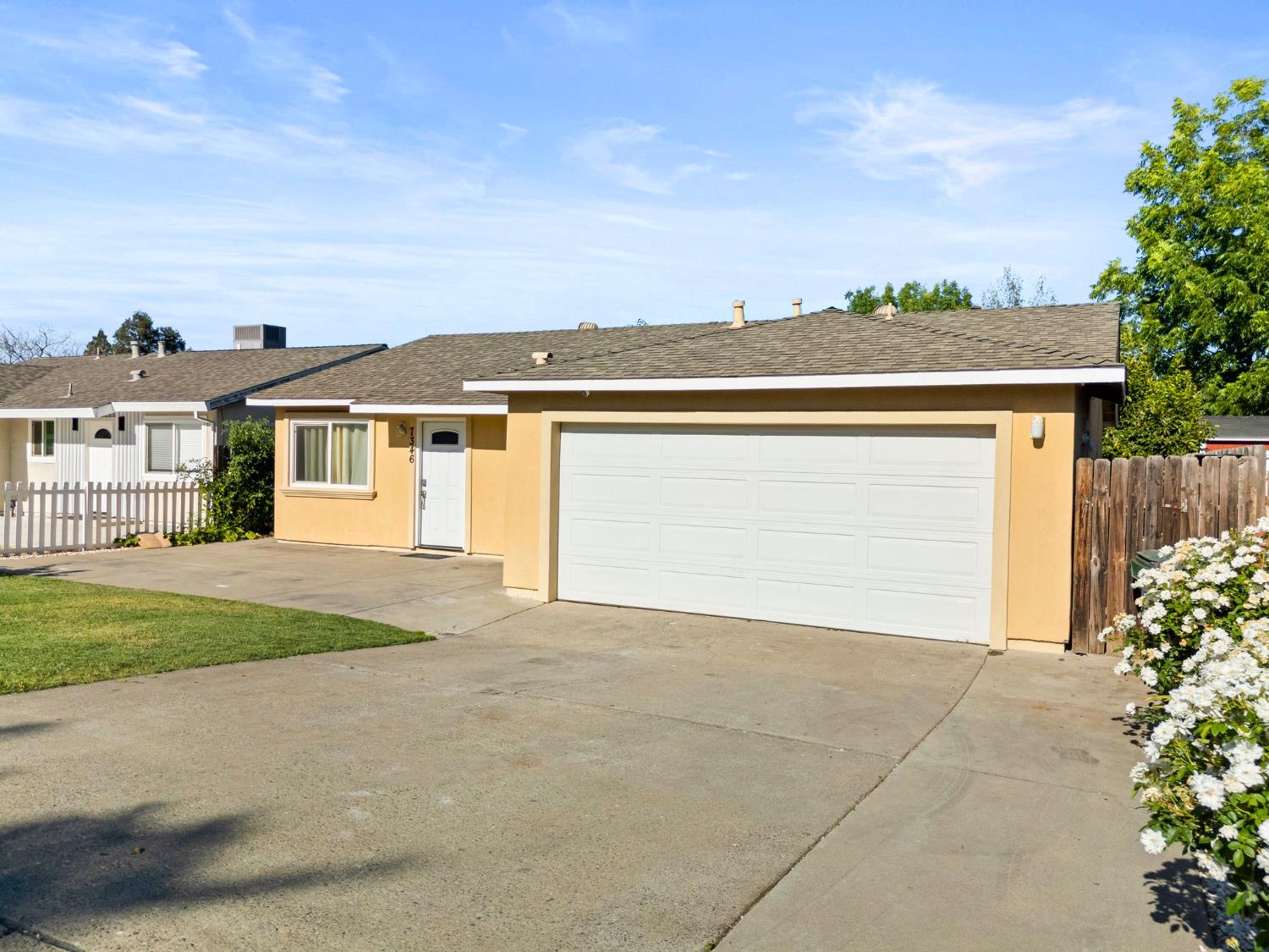 Detail Gallery Image 3 of 43 For 7346 Holbrook Way, North Highlands,  CA 95660 - 3 Beds | 1 Baths