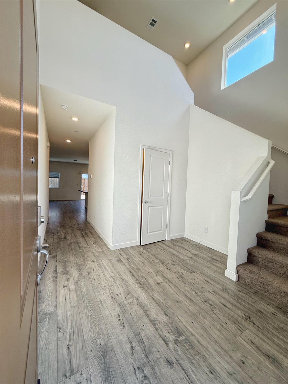 Detail Gallery Image 4 of 24 For 3133 Hancock St, Lincoln,  CA 95648 - 5 Beds | 3 Baths