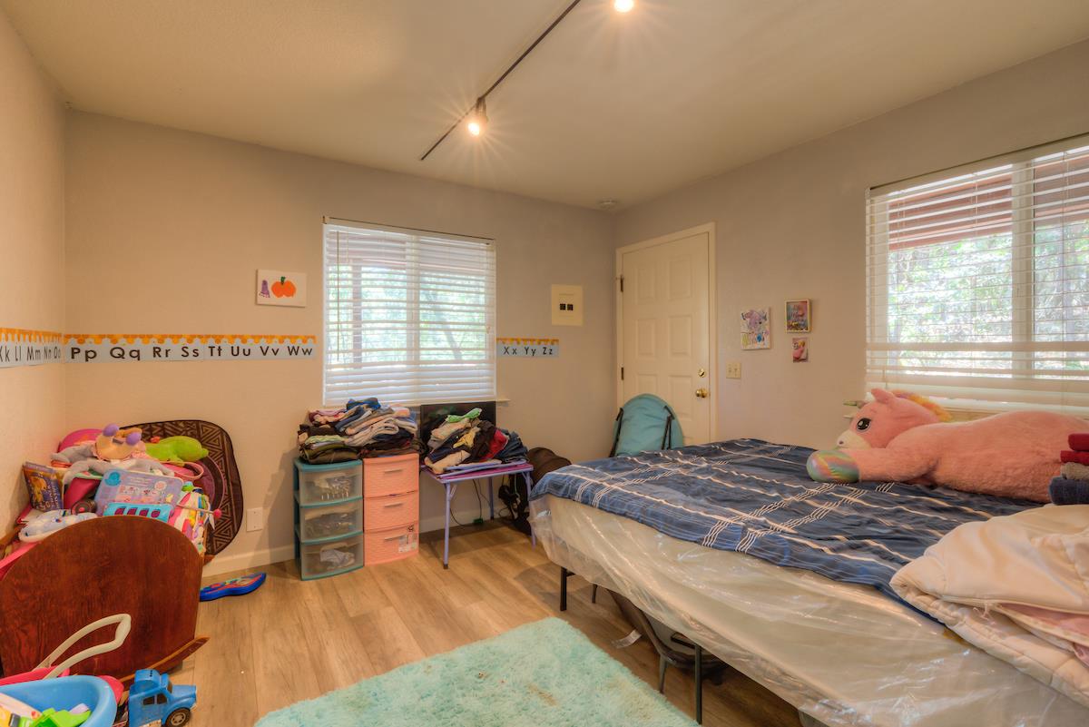 Detail Gallery Image 9 of 68 For 12896 Rices Crossing Rd, Oregon House,  CA 95962 - 5 Beds | 4 Baths