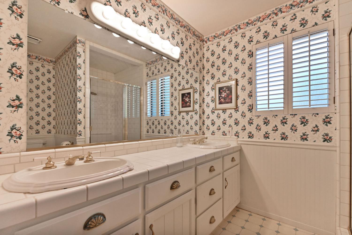 Detail Gallery Image 33 of 60 For 1220 Fordham Ave, Modesto,  CA 95350 - 4 Beds | 3 Baths