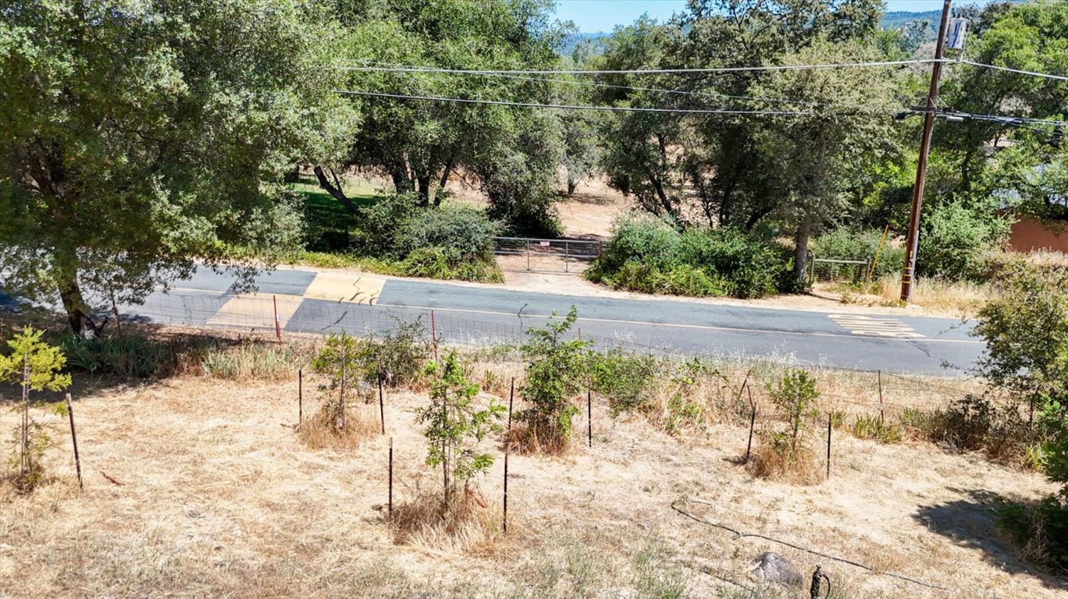 Detail Gallery Image 37 of 53 For 19119 John Born Rd, Penn Valley,  CA 95946 - 3 Beds | 2 Baths