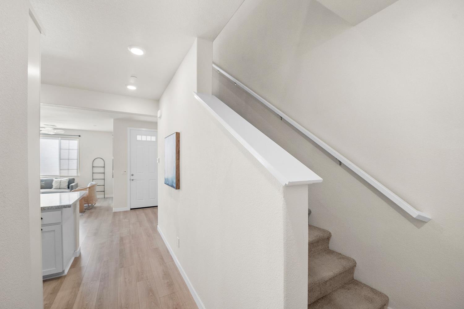 Detail Gallery Image 12 of 30 For 3230 Longspur Ln, West Sacramento,  CA 95691 - 3 Beds | 2/1 Baths