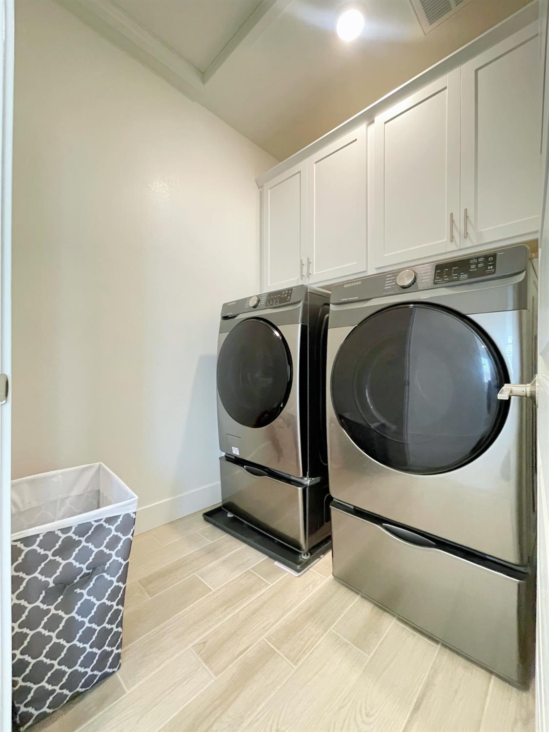 Detail Gallery Image 21 of 59 For 10622 Trill Way, Elk Grove,  CA 95757 - 3 Beds | 2/1 Baths
