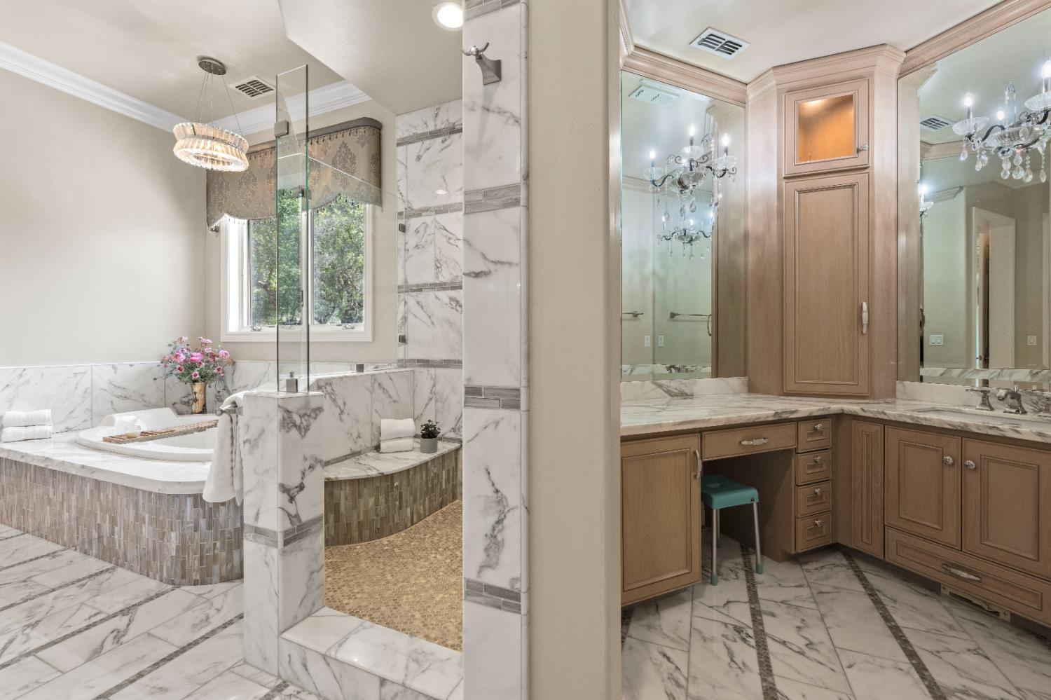 Detail Gallery Image 60 of 98 For 4324 Carlson Ct, Shingle Springs,  CA 95682 - 6 Beds | 6/3 Baths