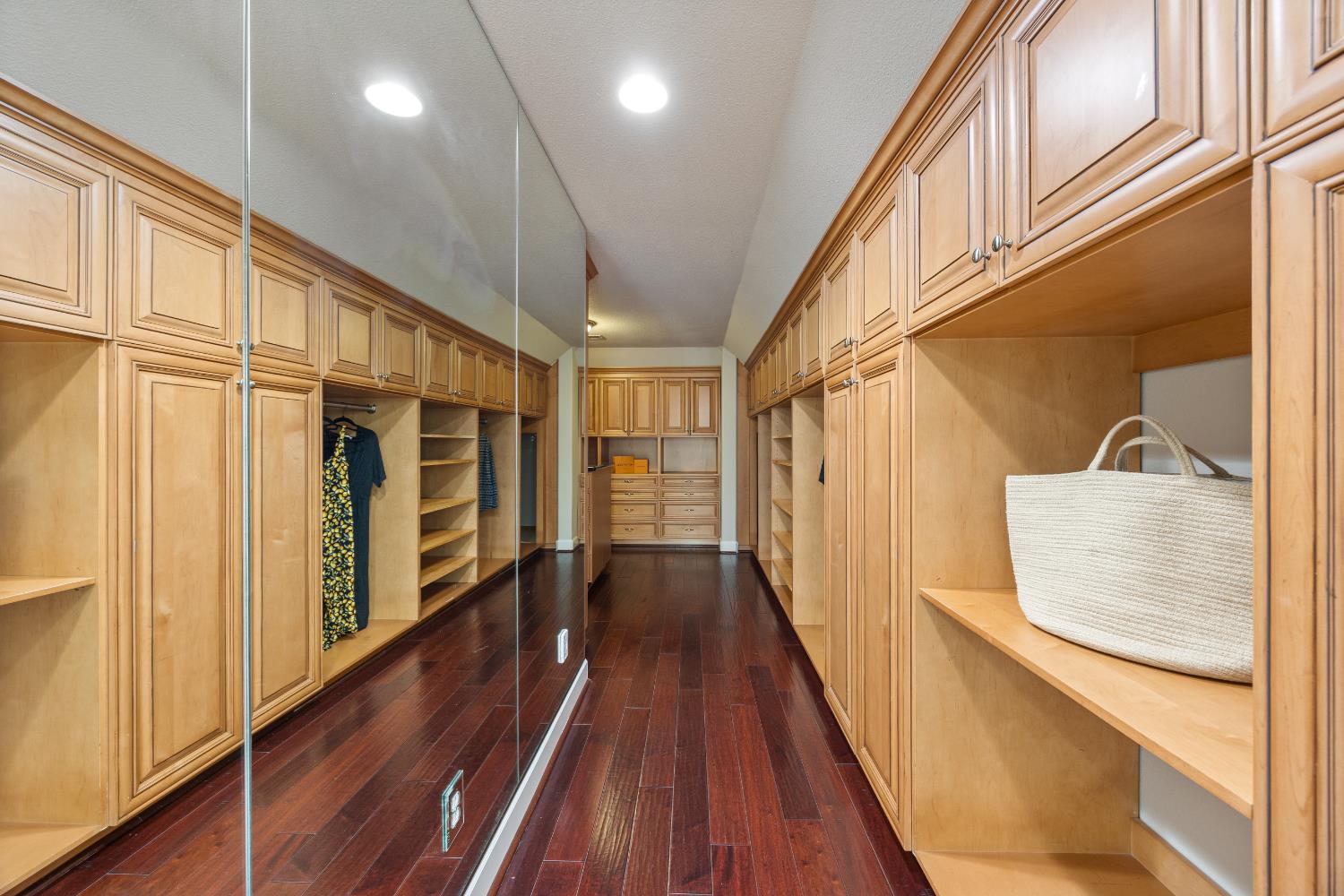 Detail Gallery Image 65 of 86 For 9740 Los Lagos Cir #NORTH,  Granite Bay,  CA 95746 - 4 Beds | 4/1 Baths