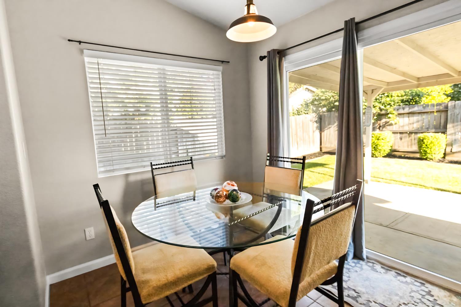Detail Gallery Image 15 of 44 For 2092 Betsy Ross Ct, Atwater,  CA 95301 - 4 Beds | 2 Baths