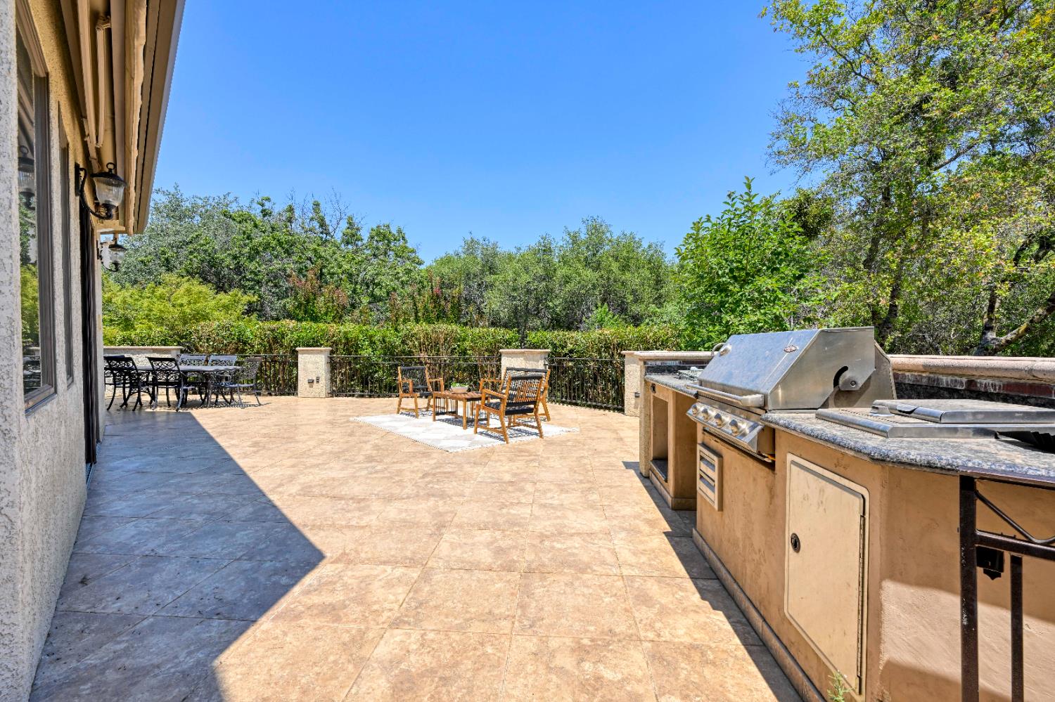 Detail Gallery Image 77 of 98 For 4324 Carlson Ct, Shingle Springs,  CA 95682 - 6 Beds | 6/3 Baths