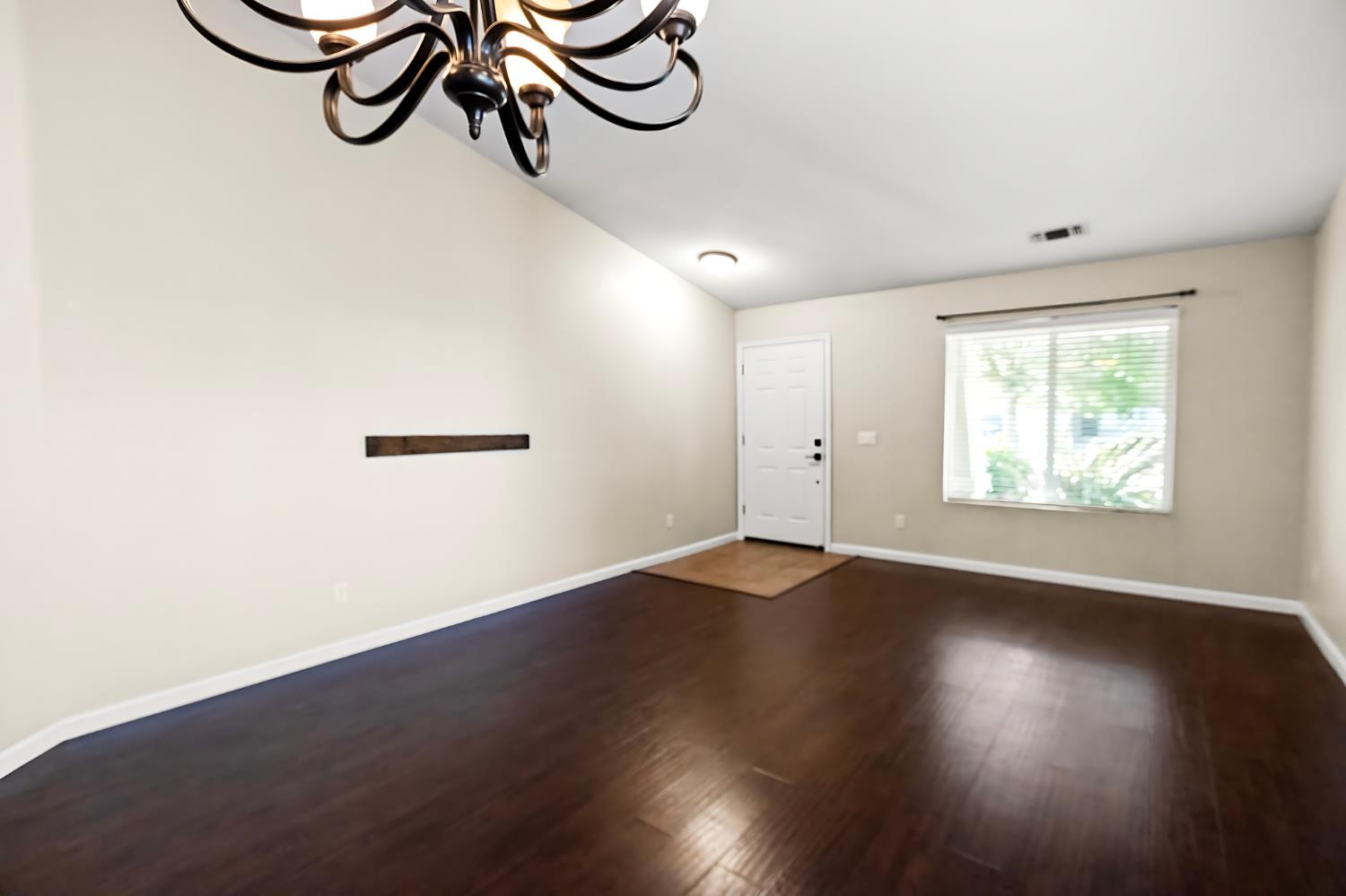 Detail Gallery Image 7 of 44 For 2092 Betsy Ross Ct, Atwater,  CA 95301 - 4 Beds | 2 Baths