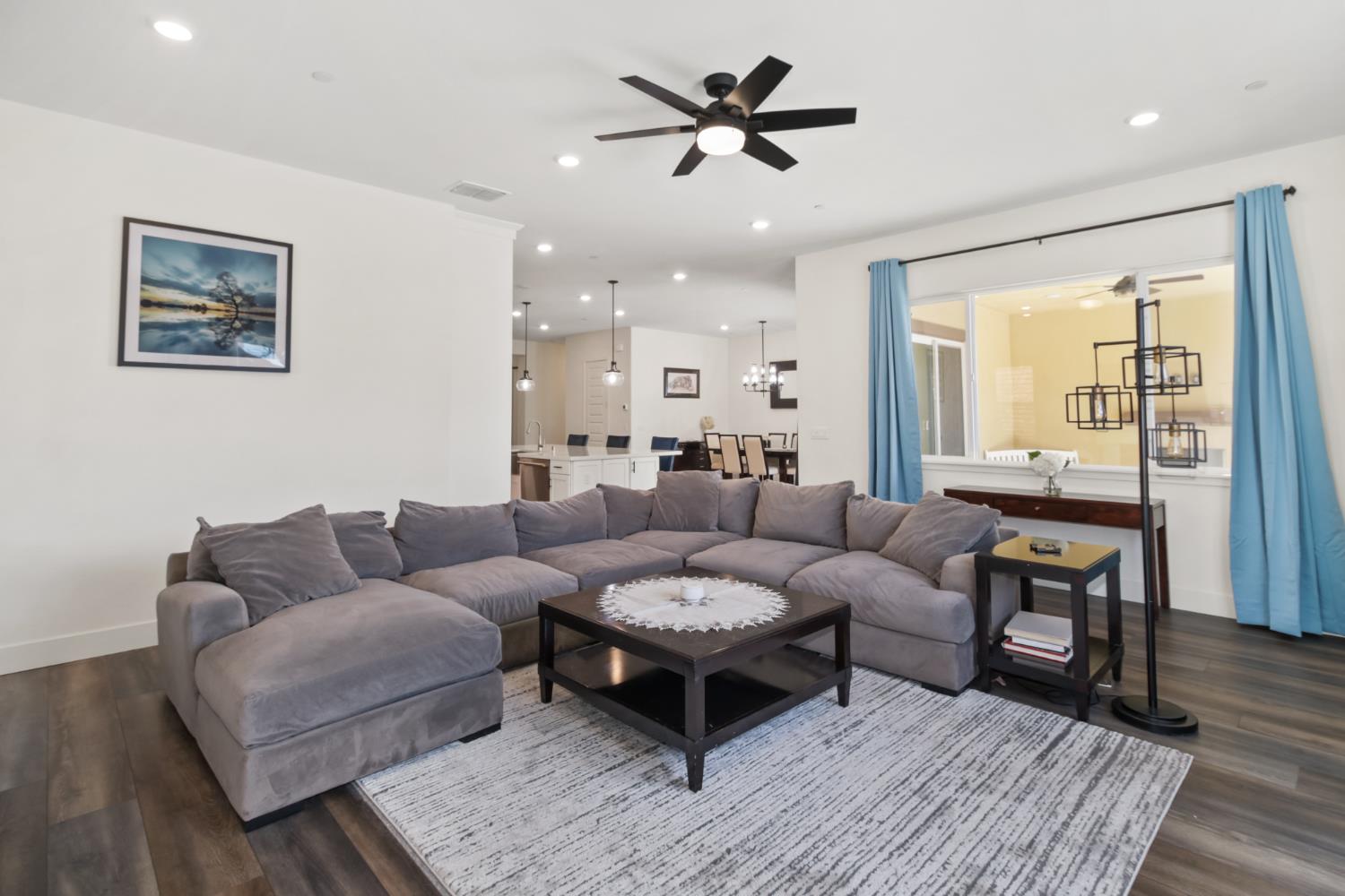 Detail Gallery Image 10 of 64 For 310 Milazzo Ct, El Dorado Hills,  CA 95762 - 3 Beds | 2/1 Baths