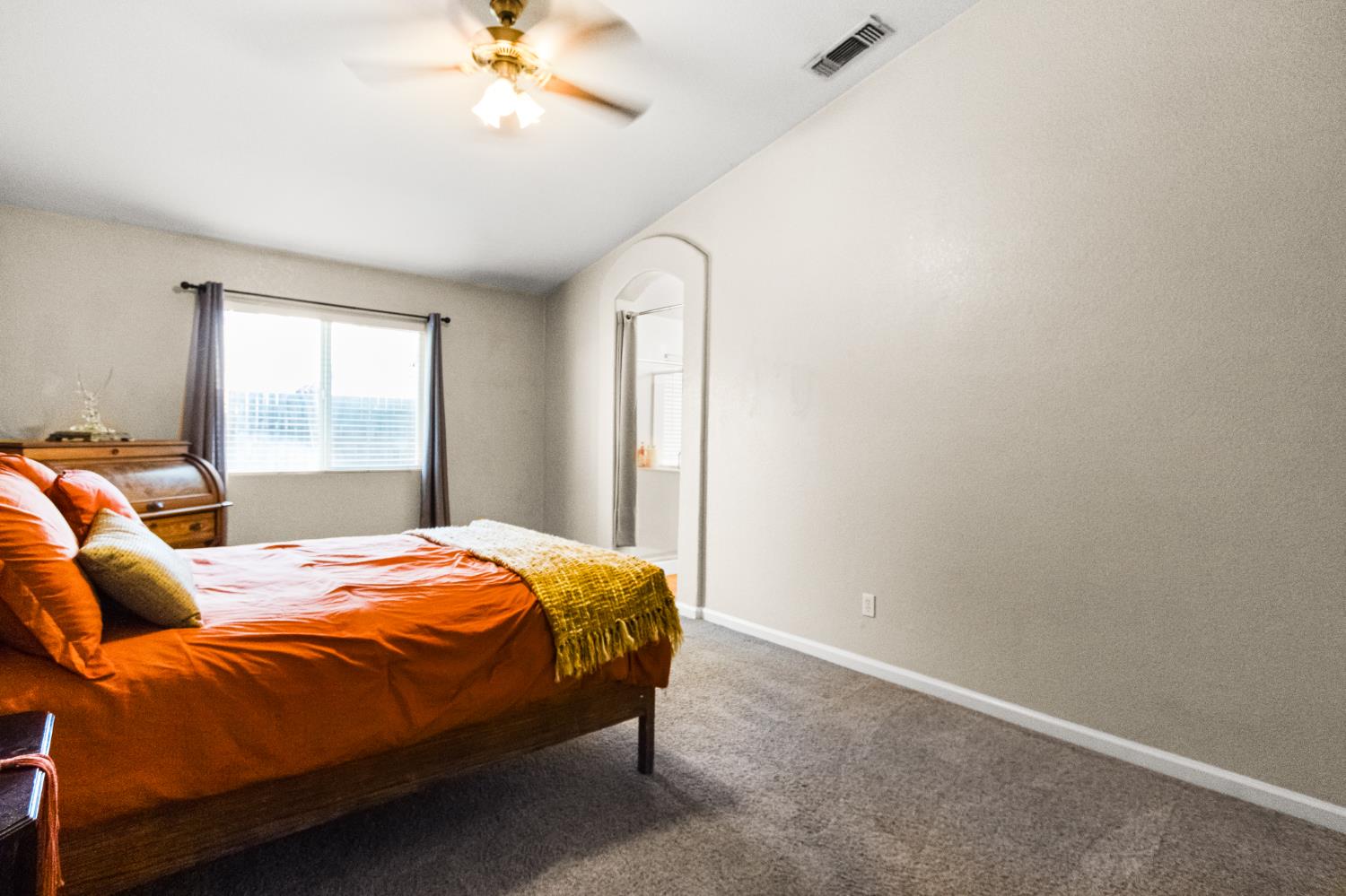 Detail Gallery Image 16 of 44 For 2092 Betsy Ross Ct, Atwater,  CA 95301 - 4 Beds | 2 Baths